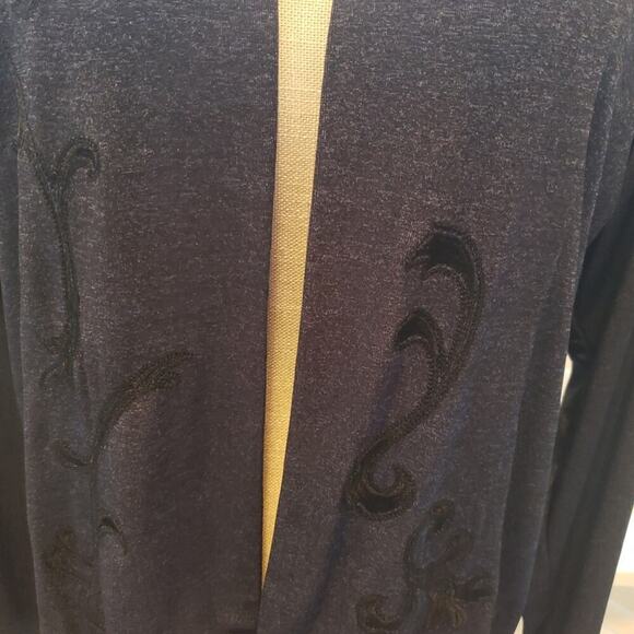 CHICOS BLUE / BLACK EMBROIDERED CARDIGAN SIZE 2(MED) - Picture 3 of 6